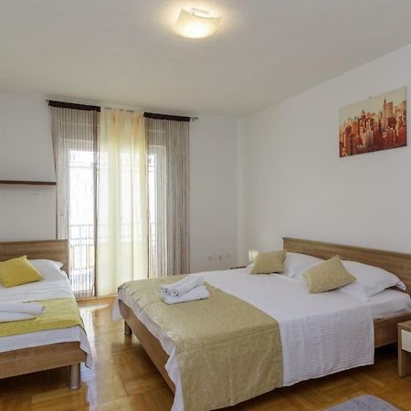Renic Apartmani Kastela Bagian luar foto