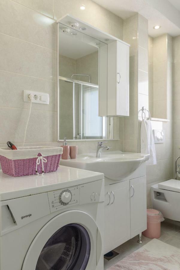 Renic Apartmani Kastela Bagian luar foto